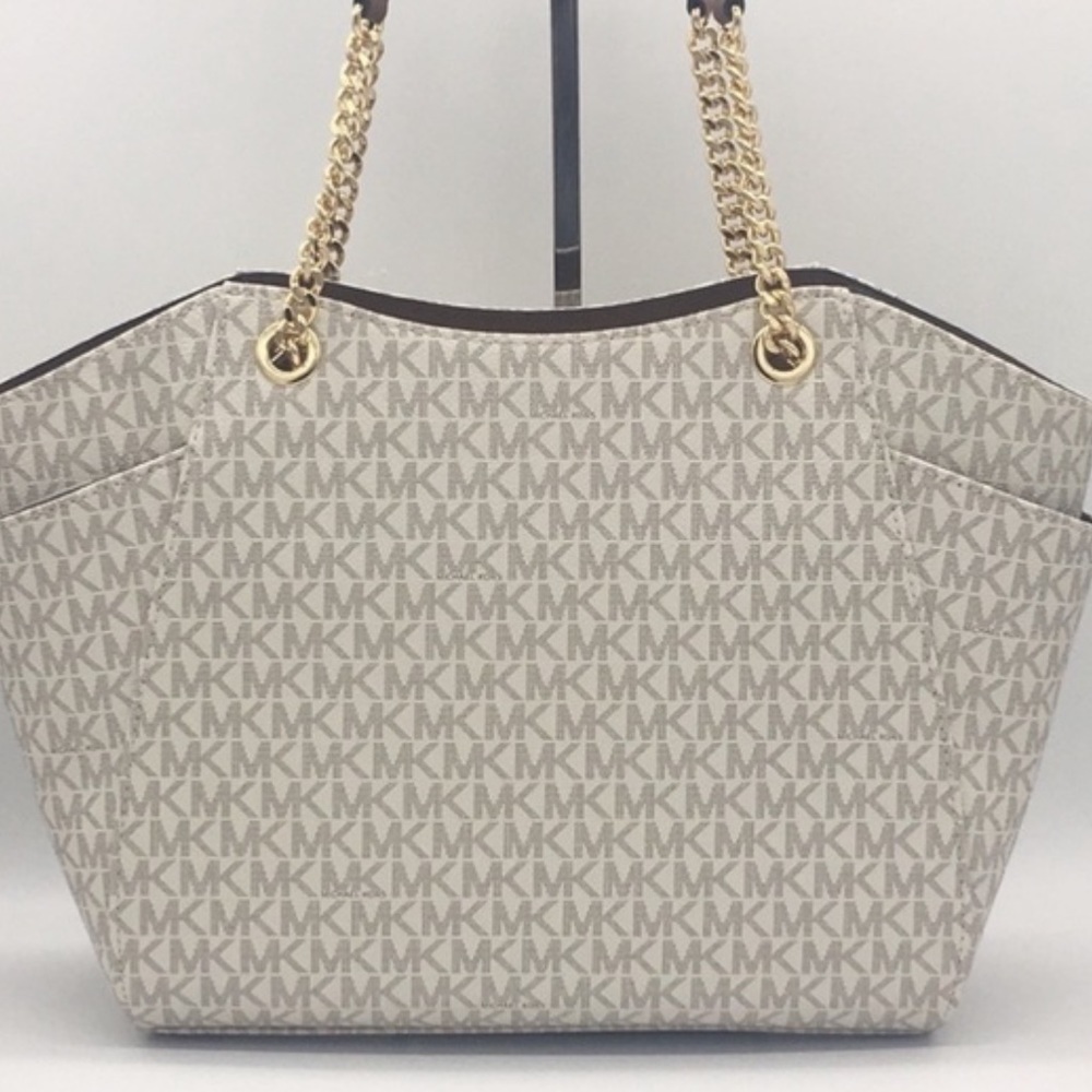 MICHAEL KORS LG CHAIN SHOULDER TOTE VANILLA NWT - Picture 9 of 16